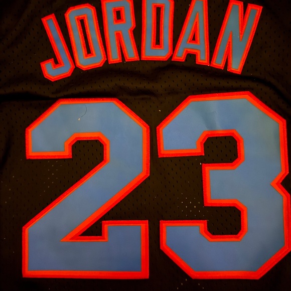 Tune squad Michael Jordan Basketball Jersey - Picture 4 of 8